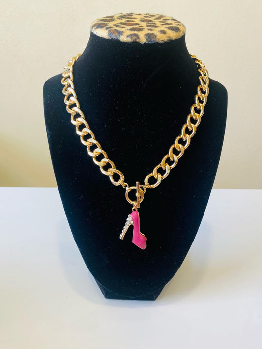 COLLAR ZAPATILLA
