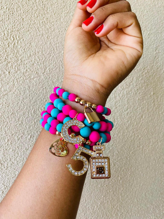 JUEGO DE PULSERAS CHANEL STYLE ROSA